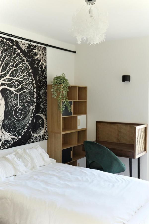 Rose Blossom Apartment In Paris Vanves Exterior photo